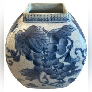 Nantucket Vase Blue & Cream Grapevines & Flowers Print Square Shape 6” Tall